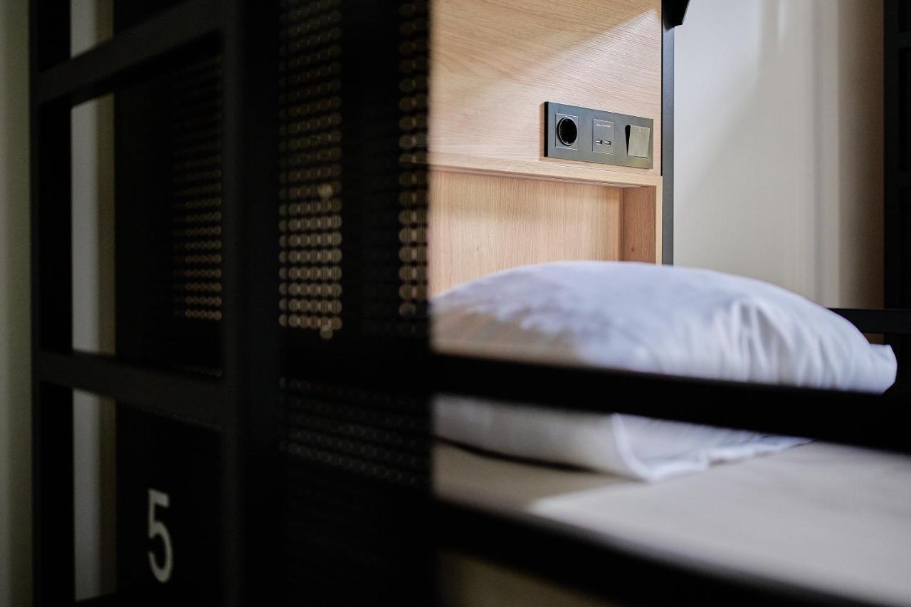 Bed 6-Bed Female Dormitory Room